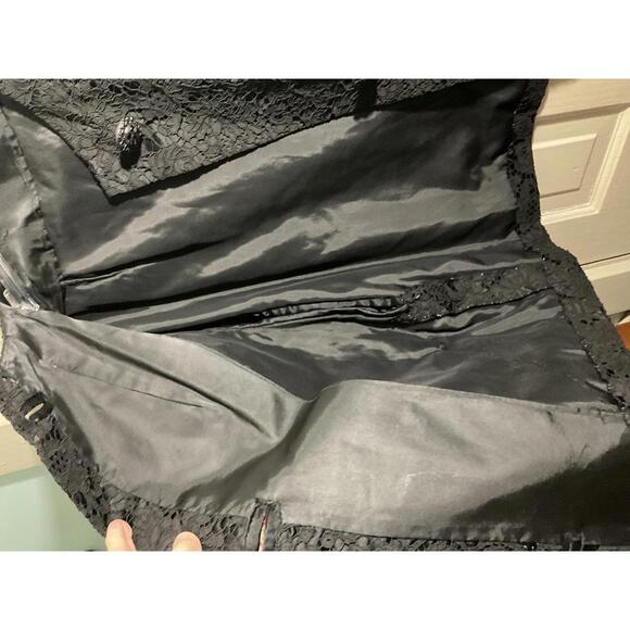 Elegant Black Lace Bolero Jacket with Beautiful Jeweled Buttons Large/XLarge - Picture 6 of 14